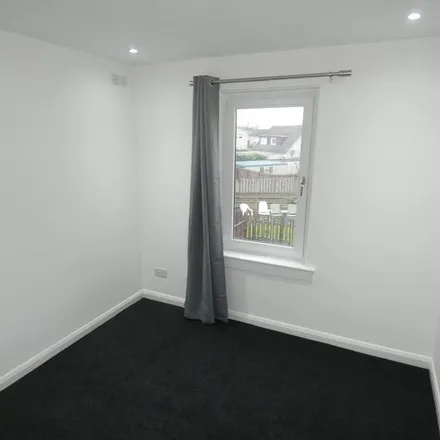 Image 5 - Monymusk Gardens, Bishopbriggs, G64 1PS, United Kingdom - Townhouse for rent
