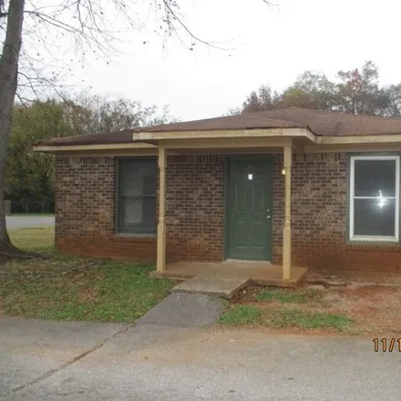 Rent this 2 bed house on 777 Riviera Drive in Murfreesboro, TN 37130