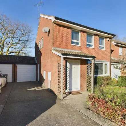 Buy this 4 bed house on Kestrel Close in Horsham, RH12 5WD