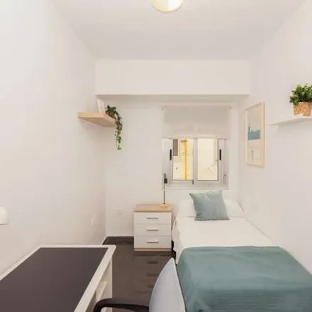 Rent this 3 bed apartment on Xalet d'Aben Al-Abbar in Carrer d'Abén Al-Abbar, 46023 Valencia