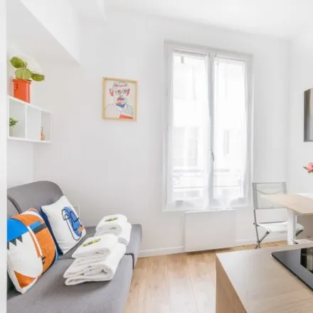 Rent this studio room on Paris in 16th Arrondissement, IDF