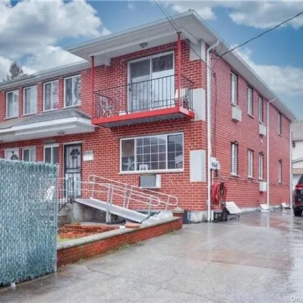 Image 3 - 2130 Troy Avenue, New York, NY 11234, USA - Duplex for sale