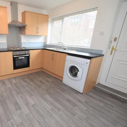 Image 2 - 13 Pine Street, Pelton Fell, DH2 3SF, United Kingdom - Townhouse for rent