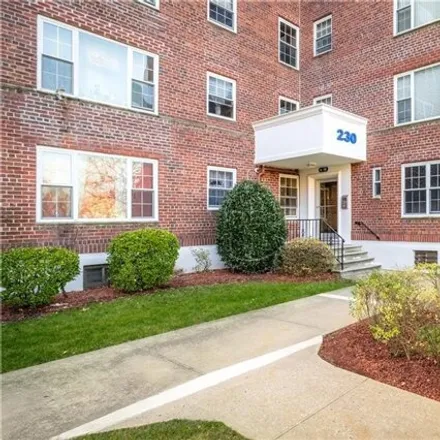 Image 4 - 246 Pelham Road, Residence Park, City of New Rochelle, NY 10805, USA - Apartment for rent