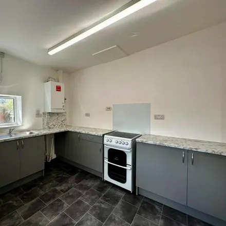 Image 9 - Ivanhoe Street, Dudley, DY2 0YA, United Kingdom - Duplex for rent