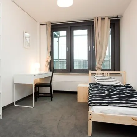 Image 1 - Skyper Carré, Taunusanlage 1, 60329 Frankfurt, Germany - Room for rent
