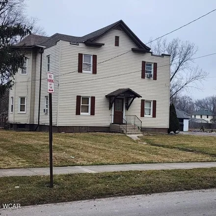 Buy this 4 bed house on 13 Chester Place in Lima, OH 45801