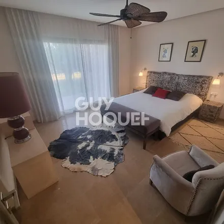 Rent this 8 bed apartment on 88 Avenue Francis Planté in 40100 Dax, France