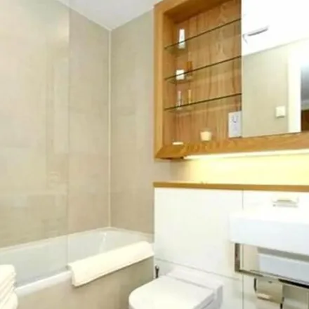 Rent this 1 bed apartment on 38 Frederick Street in London, WC1X 0NB