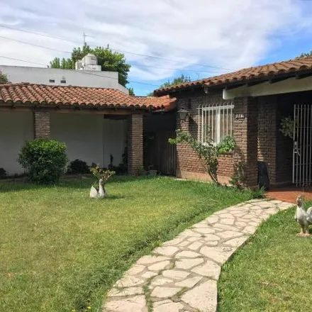 Buy this studio house on Provincia de Buenos Aires in Longchamps, Argentina