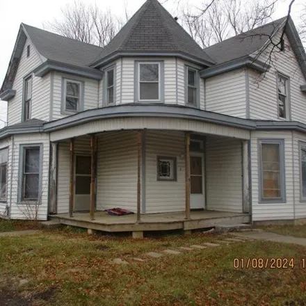 Image 3 - 99 West Locust Street, Bowling Green, MO 63334, USA - House for sale