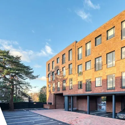 Rent this 1 bed apartment on Crowthorne Baptist Church in 144 High Street, Buckler's Park