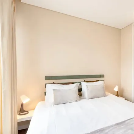 Rent this 2 bed apartment on Escola Superior de Educação de Paula Frassinetti in Rua de Gil Vicente 138–142, 4000-225 Porto