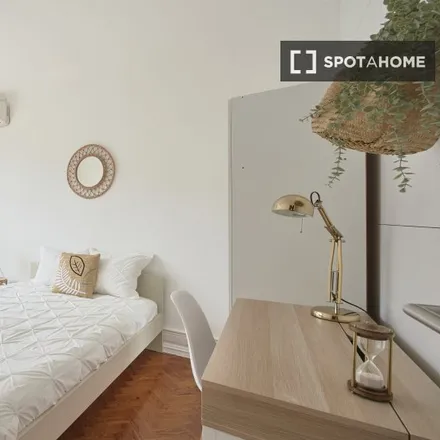 Rent this 8 bed room on Os Rocha's da Barca in Rua Rodrigo da Fonseca 83, 1250-037 Lisbon
