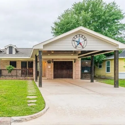 Buy this 3 bed house on 1368 Belshire Road in Pasadena, TX 77502