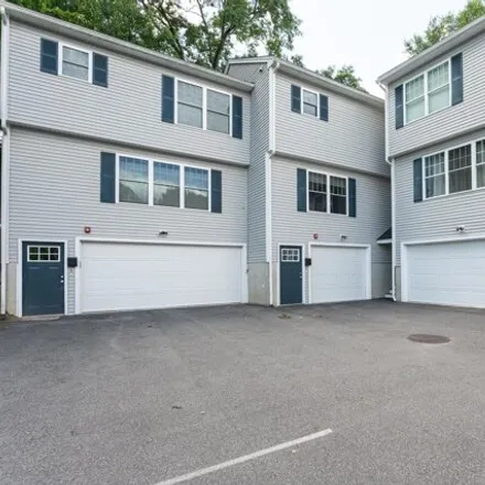 Image 3 - 38 Perham St Apt F, Nashua, New Hampshire, 03064 - Townhouse for sale