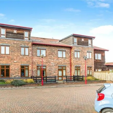 Buy this 1 bed apartment on 136 Shirehampton Road in Bristol, BS9 2DY