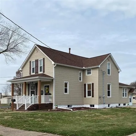 Buy this 4 bed house on 350 South Pine Street in Breese, IL 62230