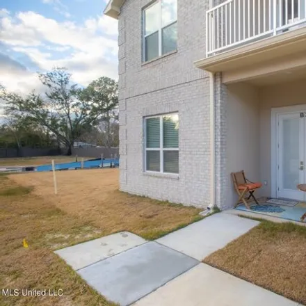 Buy this 2 bed condo on 111 Park Lane Drive in Long Beach, MS 39560