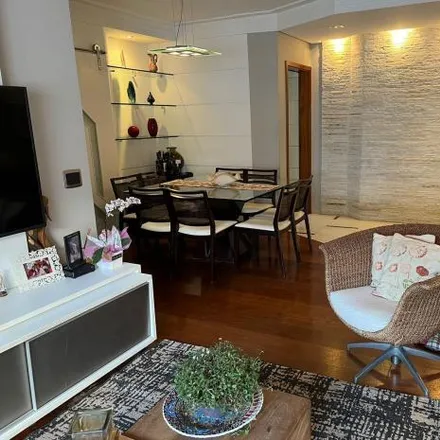 Buy this 3 bed apartment on Rua Matias da Cunha in Jardim Santo Antônio, Santo André - SP