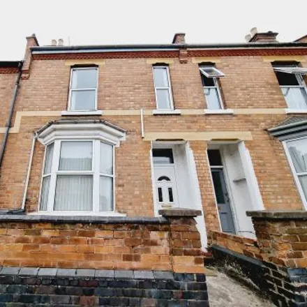 Rent this 6 bed townhouse on Tachbrook Street in Royal Leamington Spa, CV31 2BH