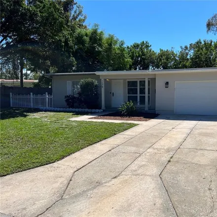 Rent this 3 bed house on 298 43rd Avenue Southeast in Saint Petersburg, FL 33705