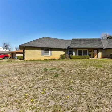Buy this 4 bed house on 5989 Northwest 72nd Street in Warr Acres, Oklahoma County