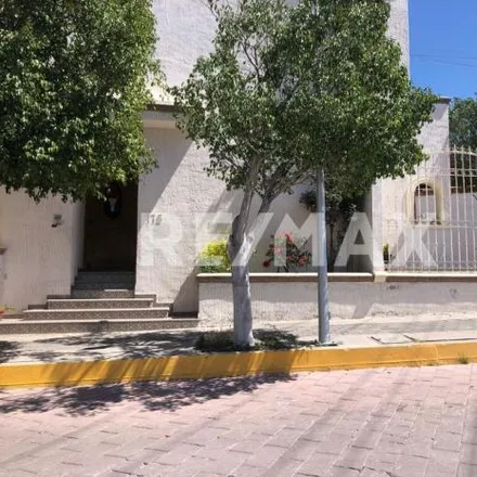 Buy this 4 bed house on Avenida Paseo de la Constitución in Delegación Epigmenio González, 76140 Querétaro