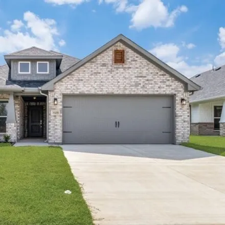 Buy this 3 bed house on 2157 West Moore Street in Sherman, TX 75092