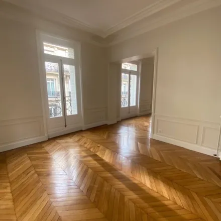 Rent this 3 bed apartment on Sergic Paris 8ème in 45 Rue de Courcelles, 75008 Paris