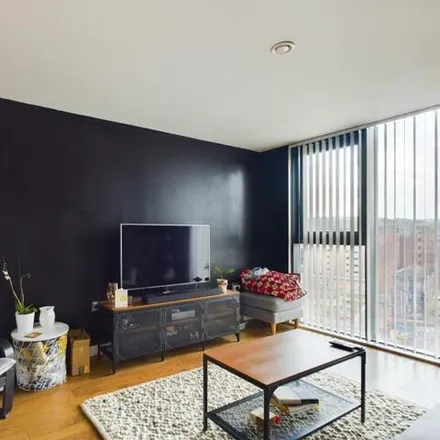 Image 3 - Five Weirs Walk, Sheffield, S3 8BH, United Kingdom - Apartment for sale