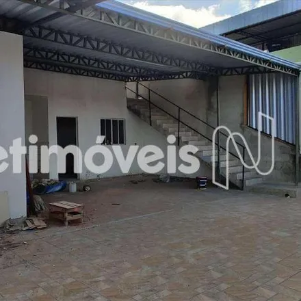 Buy this 6 bed house on Rua Novo Progresso in Industrial, Contagem - MG