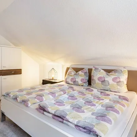 Rent this 2 bed apartment on Städtisches Klinikum Dresden-Neustadt in Industriestraße 40, 01129 Dresden