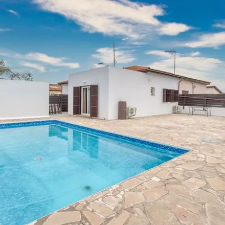 Rent this 2 bed house on Lefkaron in 7735 Skarinou, Cyprus
