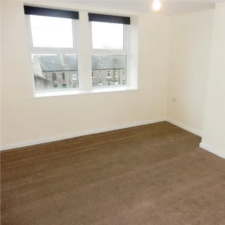 Image 5 - Park Lane, Golcar, HD7 4HT, United Kingdom - Apartment for rent