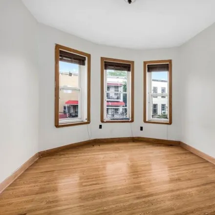 Rent this 3 bed apartment on 315 East 28th Street in New York, NY 11226