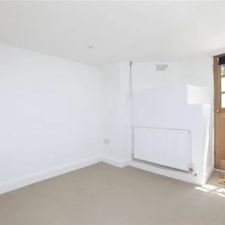 Rent this 3 bed apartment on Lansdowne Way in Stockwell Park, London