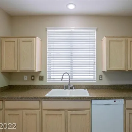 Image 6 - 10307 Sawmill Avenue, Las Vegas, NV 89134, USA - Townhouse for sale