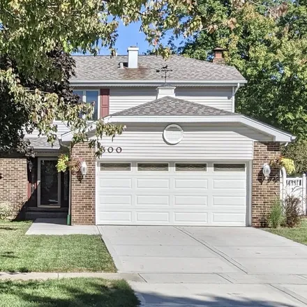 Buy this 4 bed house on 500 68th Street in Downers Grove, IL 60516