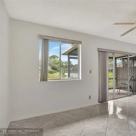 Image 9 - 2276 Discovery Circle West, Deerfield Beach, FL 33442, USA - Townhouse for sale