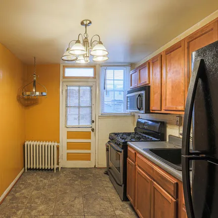 Image 7 - 3139 Kenyon Avenue, Baltimore, MD 21213, USA - Townhouse for sale