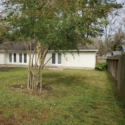 Rent this 3 bed house on 976 Woodfield Lane in Harris County, TX 77073