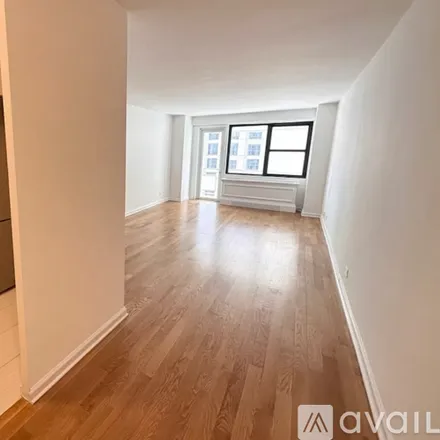 Rent this studio apartment on 305 East 86th St