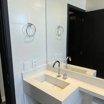 Buy this 2 bed apartment on Rua Paulo Eduardo Xavier de Toledo in Bairro São Luís, Itu - SP