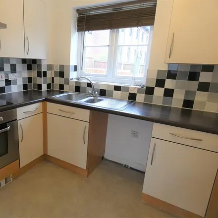 Image 4 - Harescombe Drive, Gloucester, GL1 3EY, United Kingdom - Apartment for rent