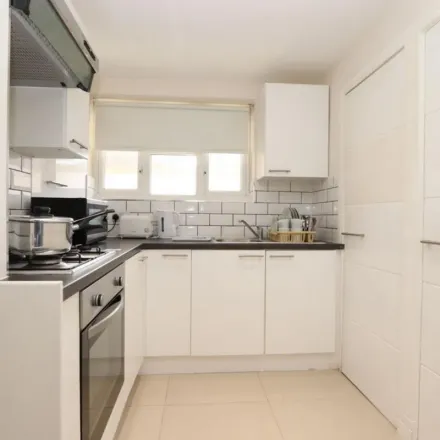 Image 1 - Tradescant House, Frampton Park Road, London, E9 7NS, United Kingdom - Apartment for rent