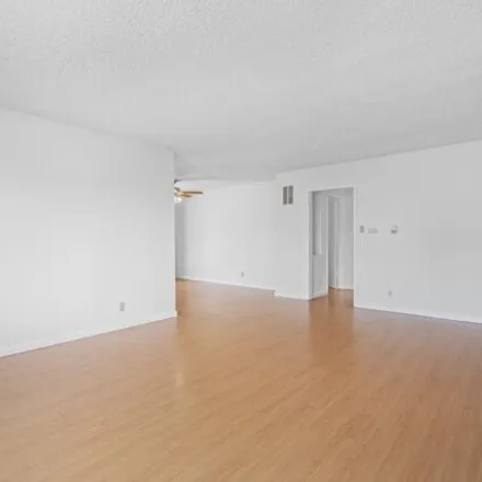 Image 6 - 1130 South Spaulding Avenue, Los Angeles, CA 90019, USA - House for rent