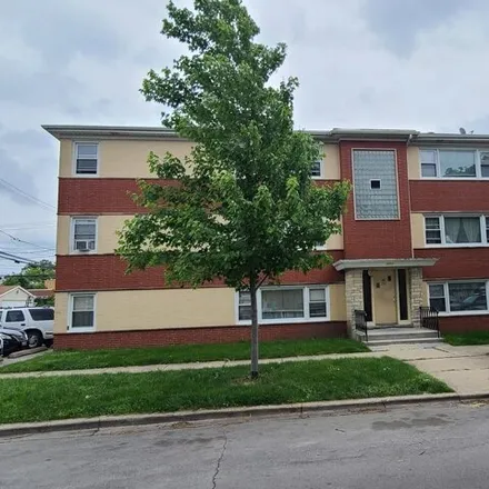 Buy this studio house on 4405 North Parkside Avenue in Chicago, IL 60630