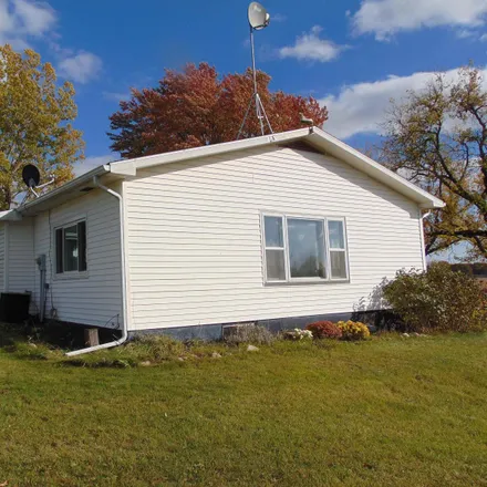 Image 3 - 1744 South Osborn Road, New Haven Township, MI 48889, USA - House for sale