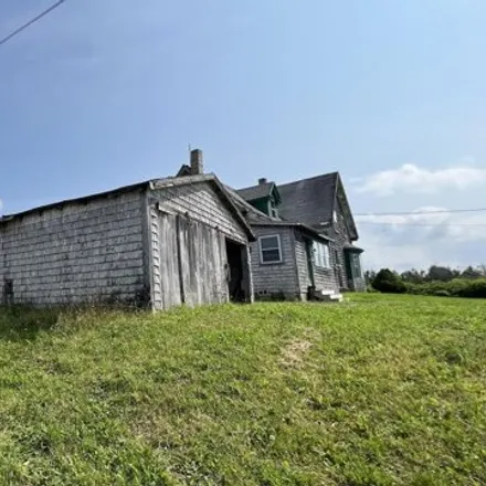 Image 6 - Locke Lane, Lubec, ME, USA - House for sale